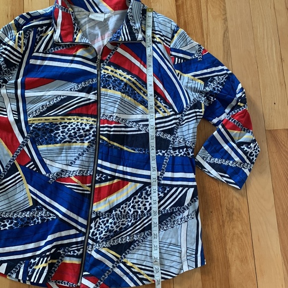 Women’s Weekends by Chico’s Fill Zip Light Weight Sweatshirt - Picture 6 of 8